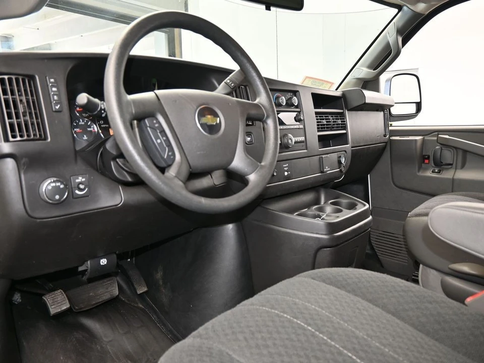 2024 Chevrolet Express - Image 12 of 12