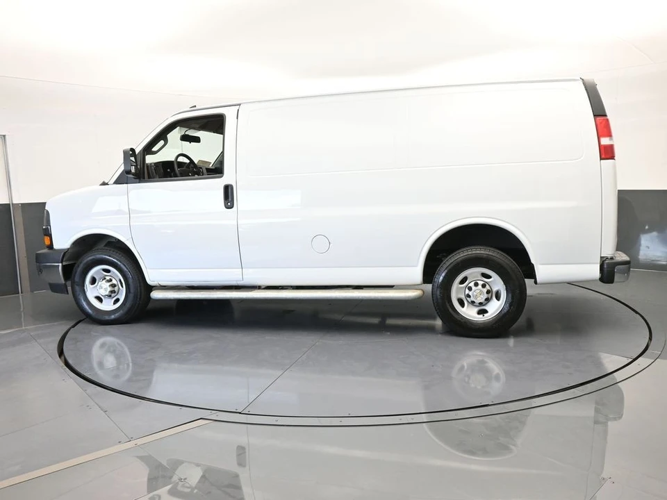 2024 Chevrolet Express - Image 3 of 12