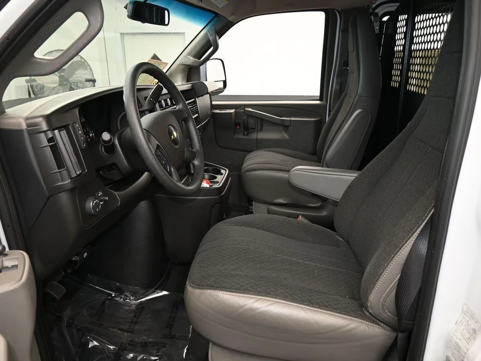 2024 Chevrolet Express - Image 11 of 12