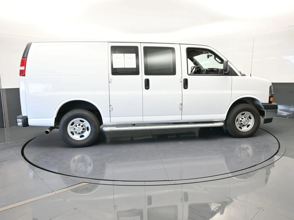 2024 Chevrolet Express - Image 7 of 12