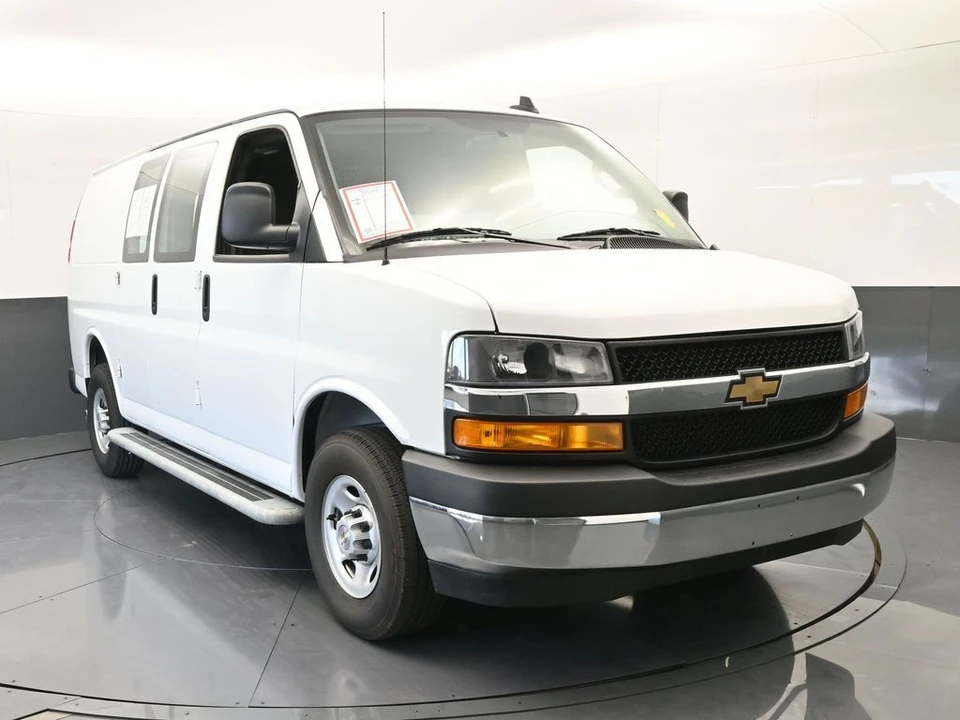 2024 Chevrolet Express - Image 9 of 12