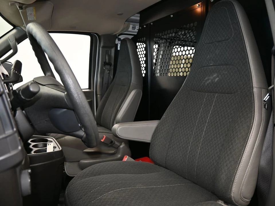 2024 Chevrolet Express - Image 10 of 12