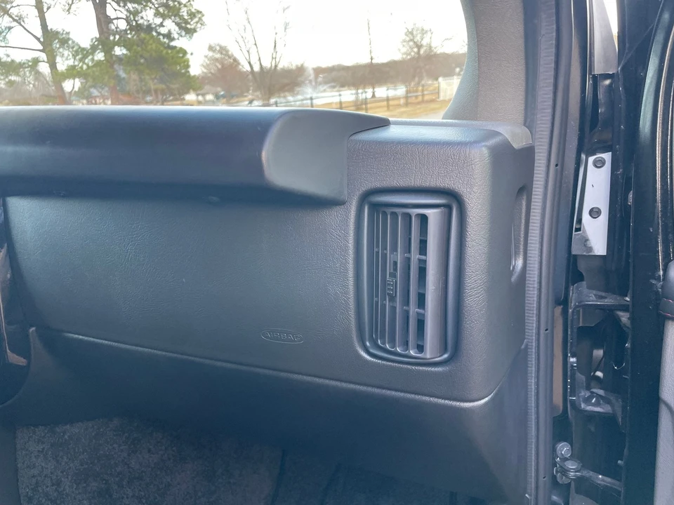2024 Chevrolet Express - Image 13 of 21