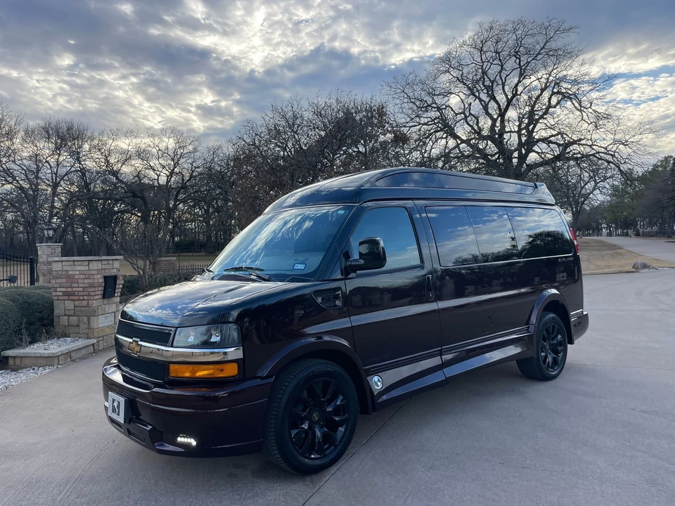 2024 Chevrolet Express - Image 3 of 21