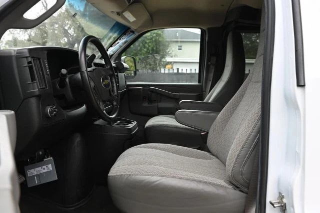 2024 Chevrolet Express - Image 9 of 14