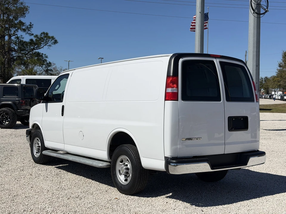 2024 Chevrolet Express - Image 3 of 21
