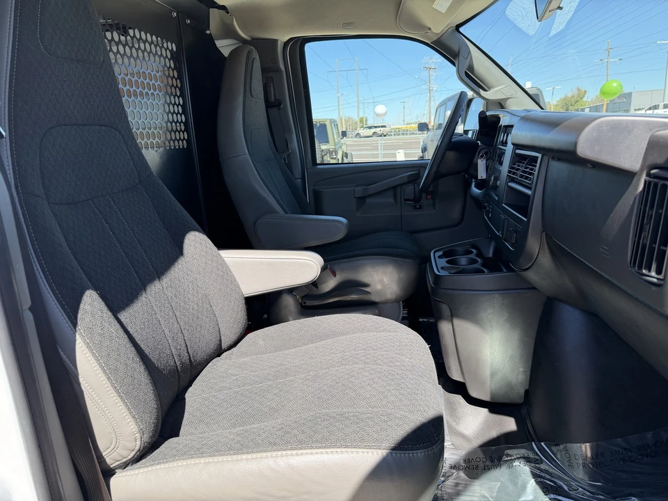 2024 Chevrolet Express - Image 21 of 21