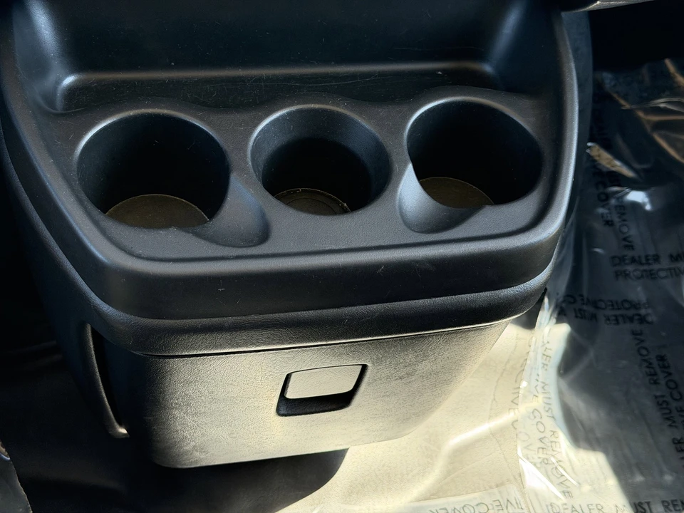 2024 Chevrolet Express - Image 17 of 21