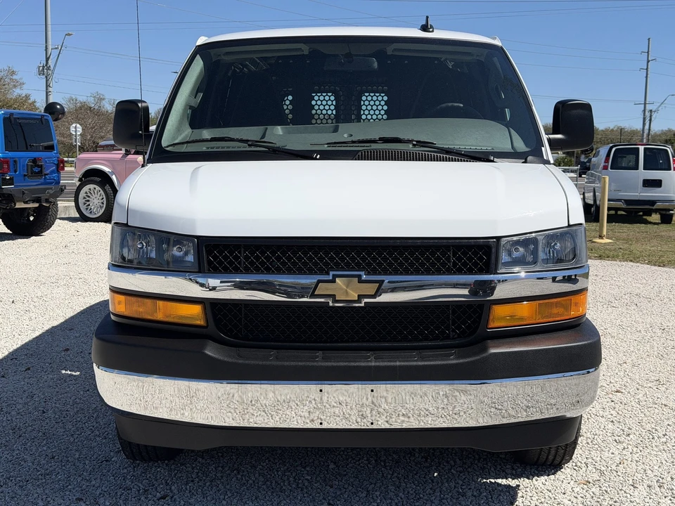 2024 Chevrolet Express - Image 12 of 21
