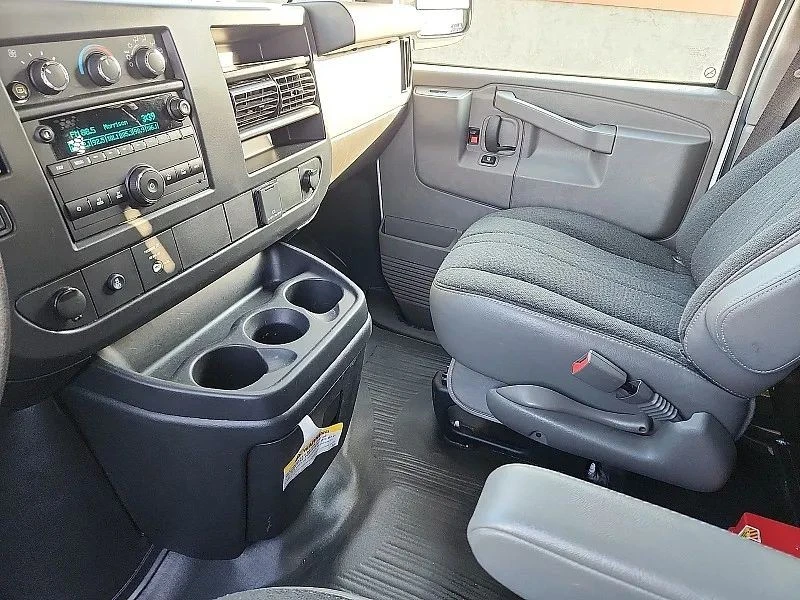 2024 Chevrolet Express - Image 11 of 12