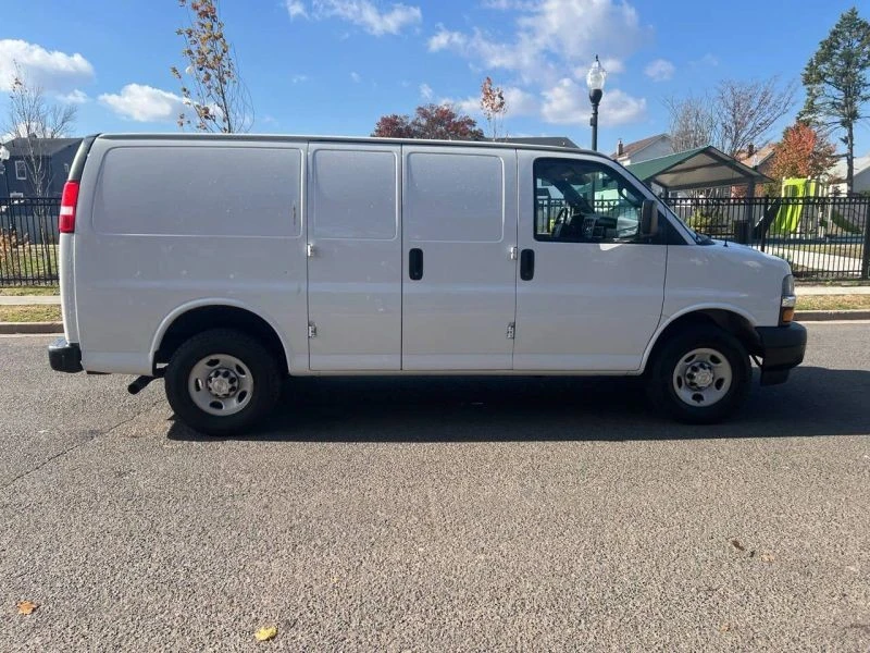 2024 Chevrolet Express - Image 3 of 12