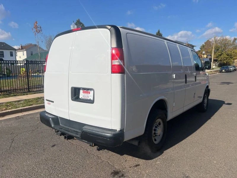 2024 Chevrolet Express - Image 4 of 12