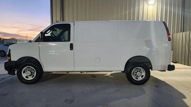 2024 Chevrolet Express - Image 5 of 21