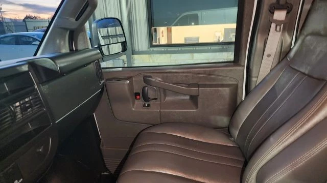 2024 Chevrolet Express - Image 20 of 21