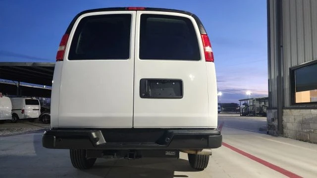 2024 Chevrolet Express - Image 9 of 21