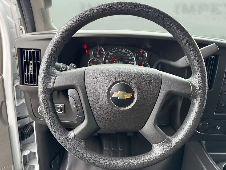 2024 Chevrolet Express - Image 10 of 21