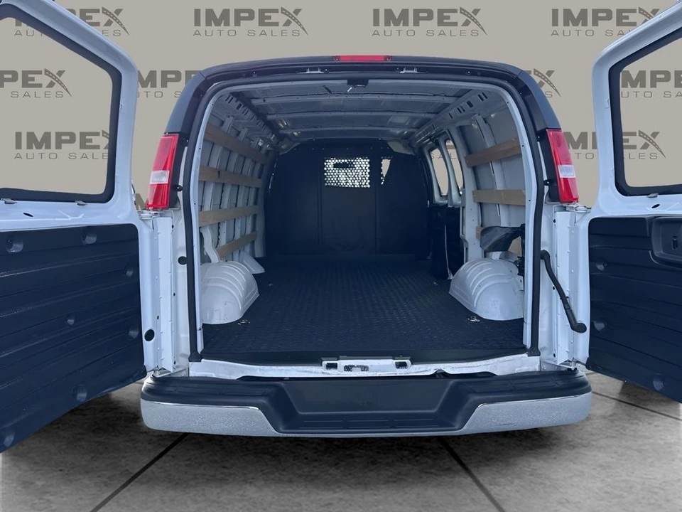 2024 Chevrolet Express - Image 21 of 21