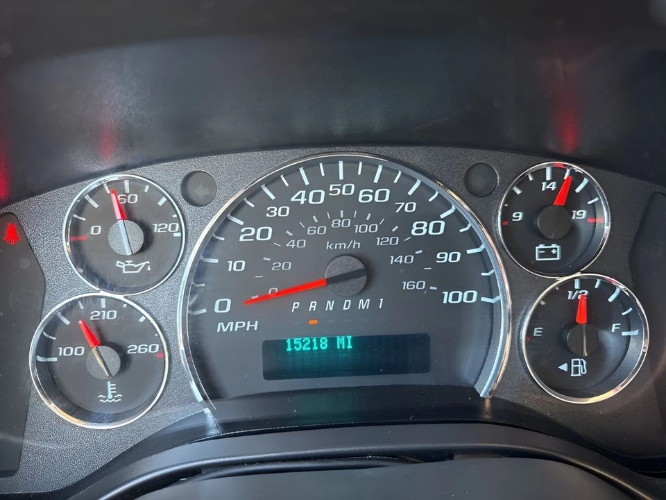 2024 Chevrolet Express - Image 17 of 21