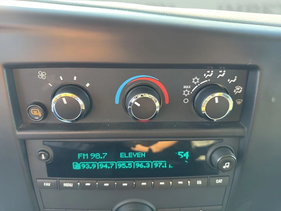 2024 Chevrolet Express - Image 14 of 21