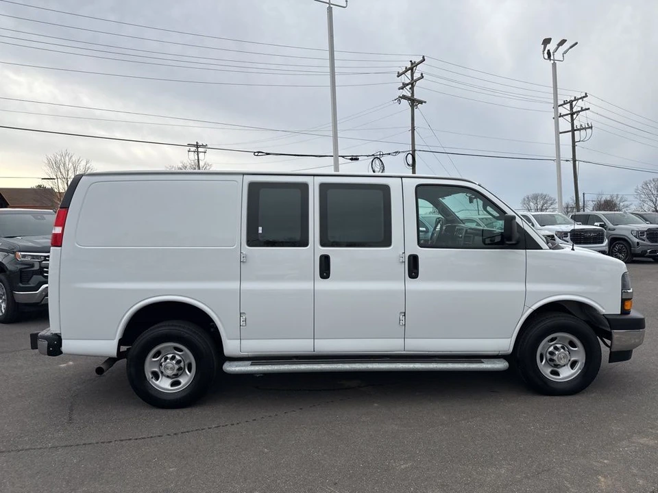 2024 Chevrolet Express - Image 6 of 21