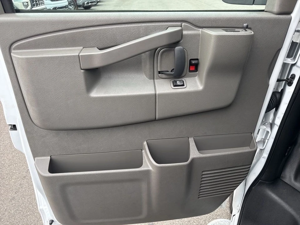 2024 Chevrolet Express - Image 20 of 21