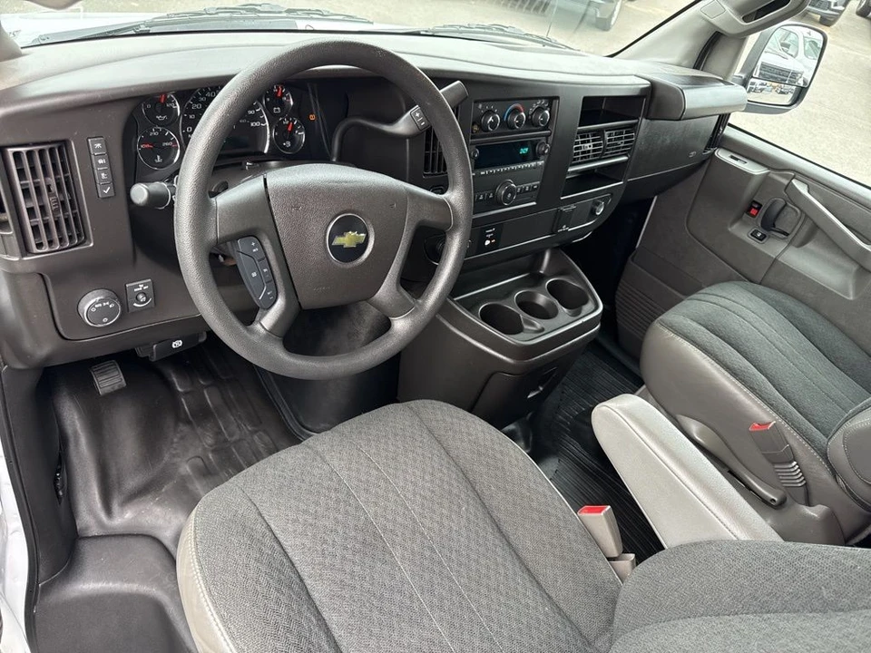 2024 Chevrolet Express - Image 10 of 12