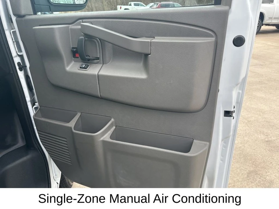 2024 Chevrolet Express - Image 19 of 21