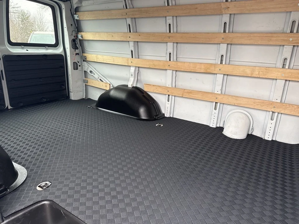2024 Chevrolet Express - Image 12 of 12