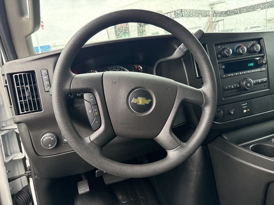 2024 Chevrolet Express - Image 15 of 21