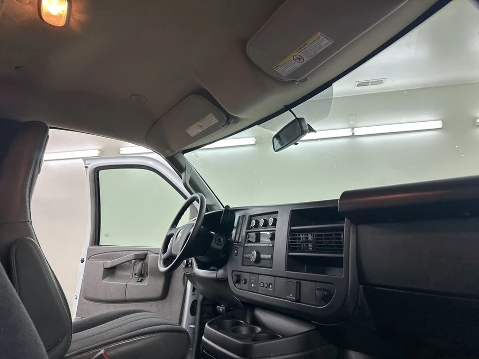 2024 Chevrolet Express - Image 19 of 21