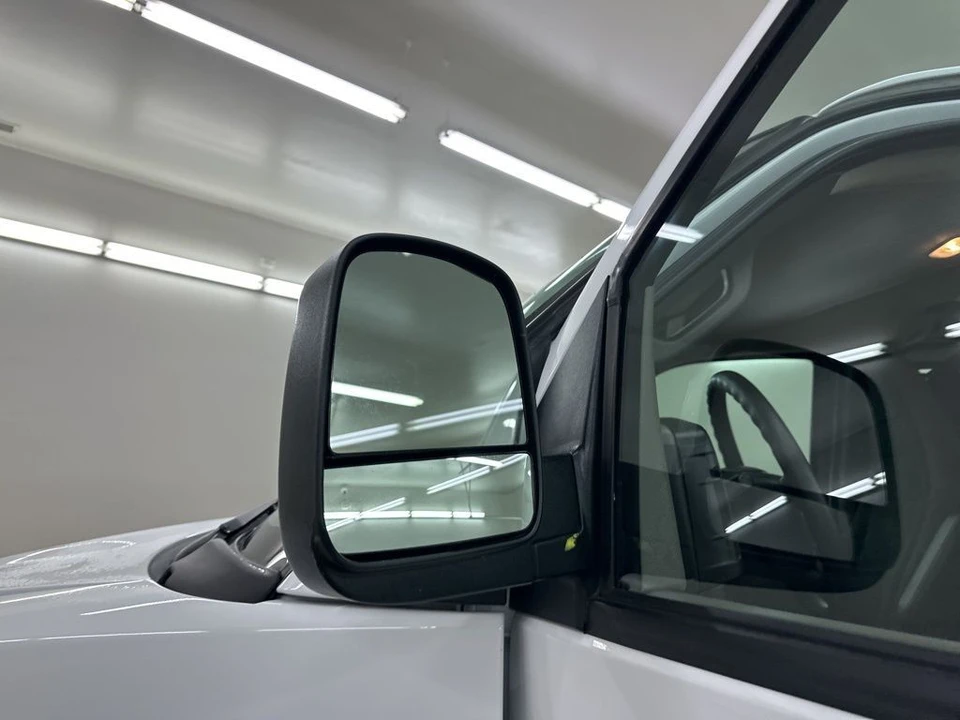 2024 Chevrolet Express - Image 17 of 21