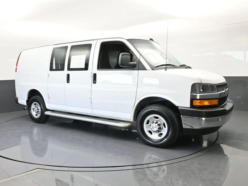 2024 Chevrolet Express - Image 8 of 12