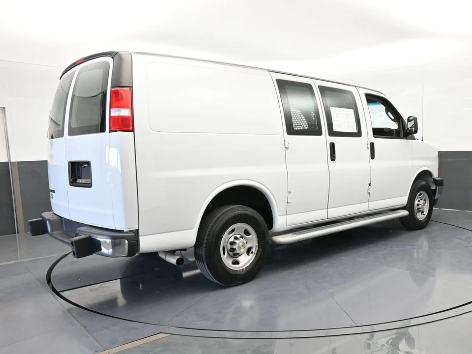 2024 Chevrolet Express - Image 6 of 12