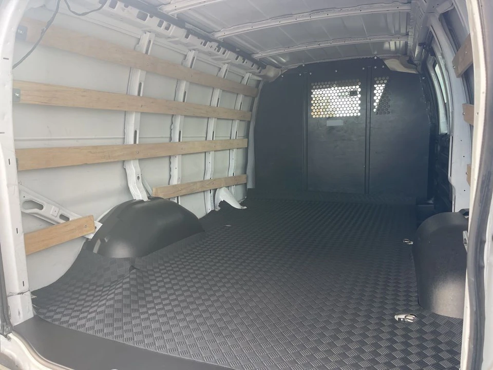 2024 Chevrolet Express - Image 21 of 21