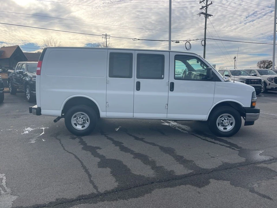 2024 Chevrolet Express - Image 6 of 21