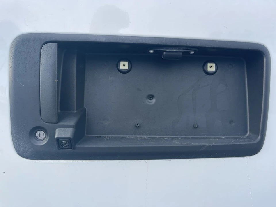 2024 Chevrolet Express - Image 19 of 21