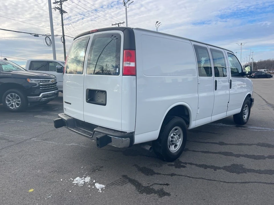 2024 Chevrolet Express - Image 5 of 12