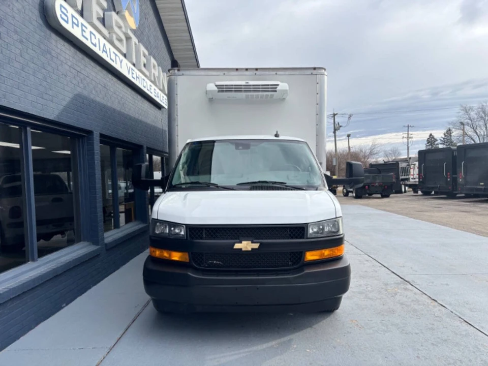 2024 Chevrolet Express - Image 6 of 12