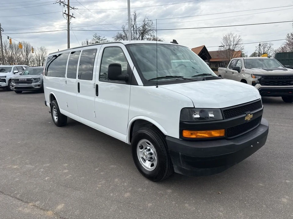 2024 Chevrolet Express - Image 7 of 21