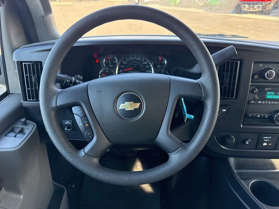 2024 Chevrolet Express - Image 12 of 21