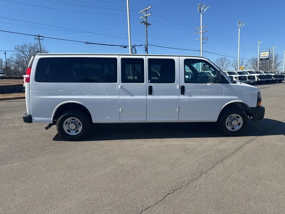 2024 Chevrolet Express - Image 6 of 12