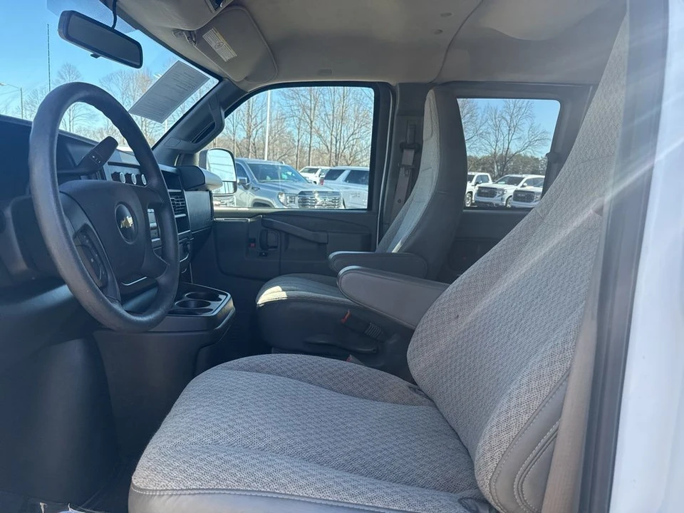 2024 Chevrolet Express - Image 9 of 12