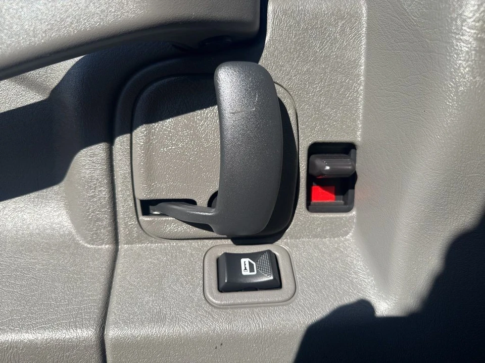 2024 Chevrolet Express - Image 10 of 12