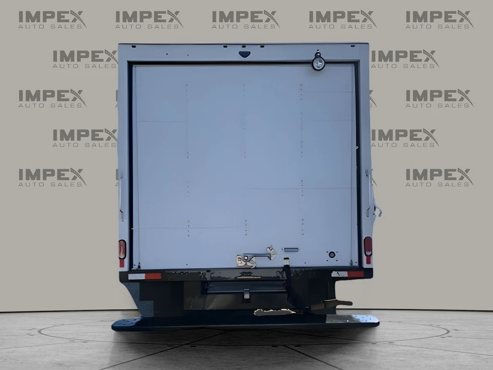 2024 Chevrolet Express - Image 4 of 21