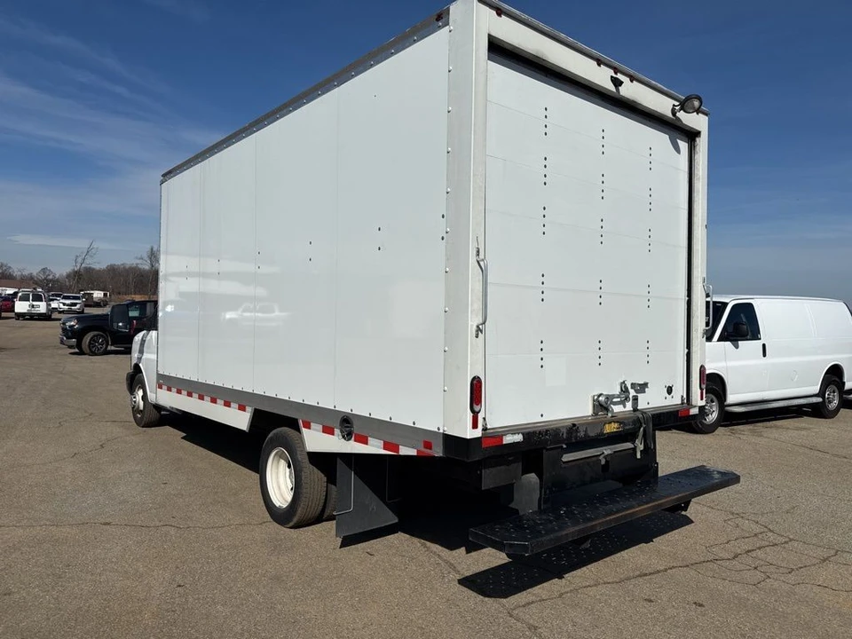 2024 Chevrolet Express - Image 2 of 7