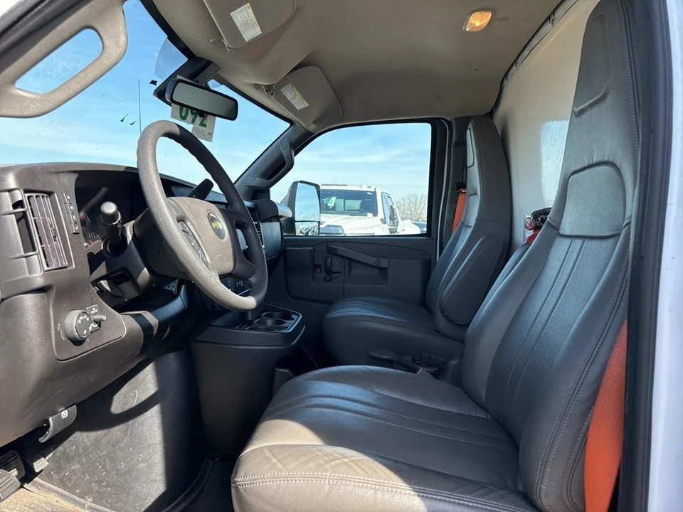 2024 Chevrolet Express - Image 5 of 7