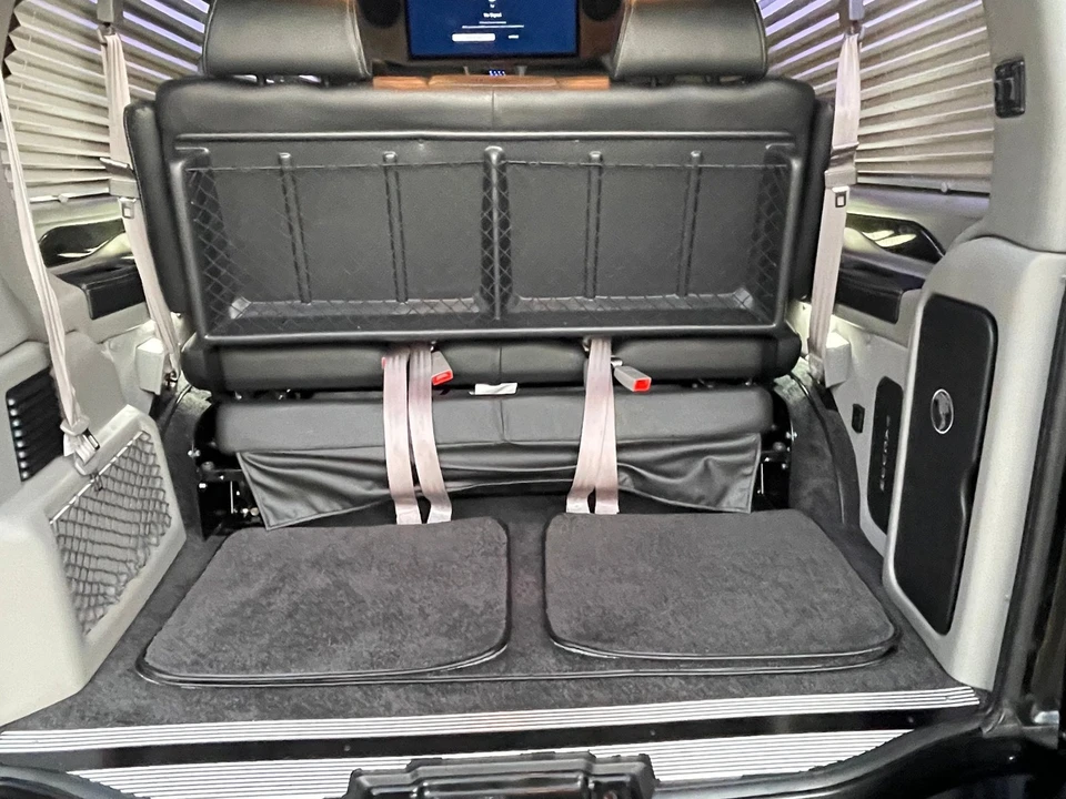 2024 Chevrolet Express - Image 19 of 21