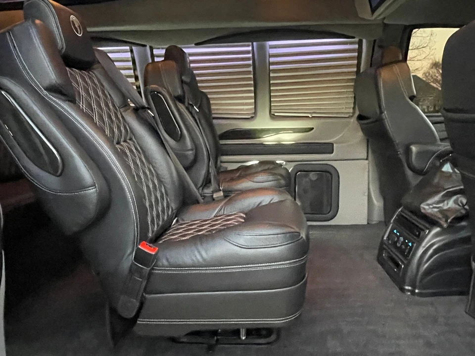 2024 Chevrolet Express - Image 14 of 21
