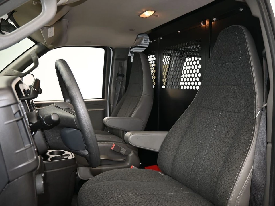 2024 Chevrolet Express - Image 10 of 12