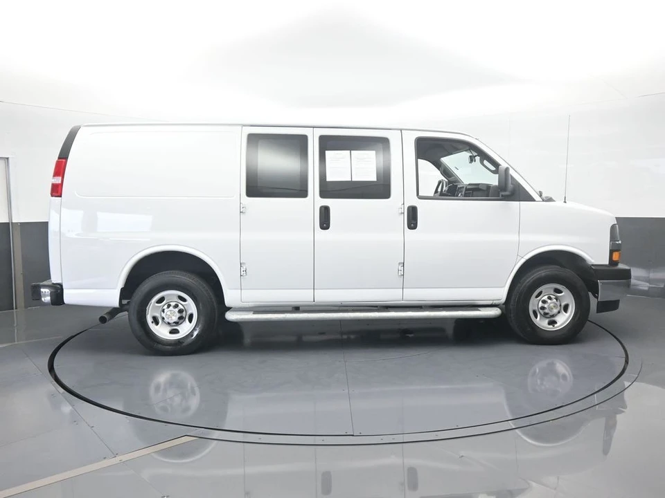 2024 Chevrolet Express - Image 7 of 12